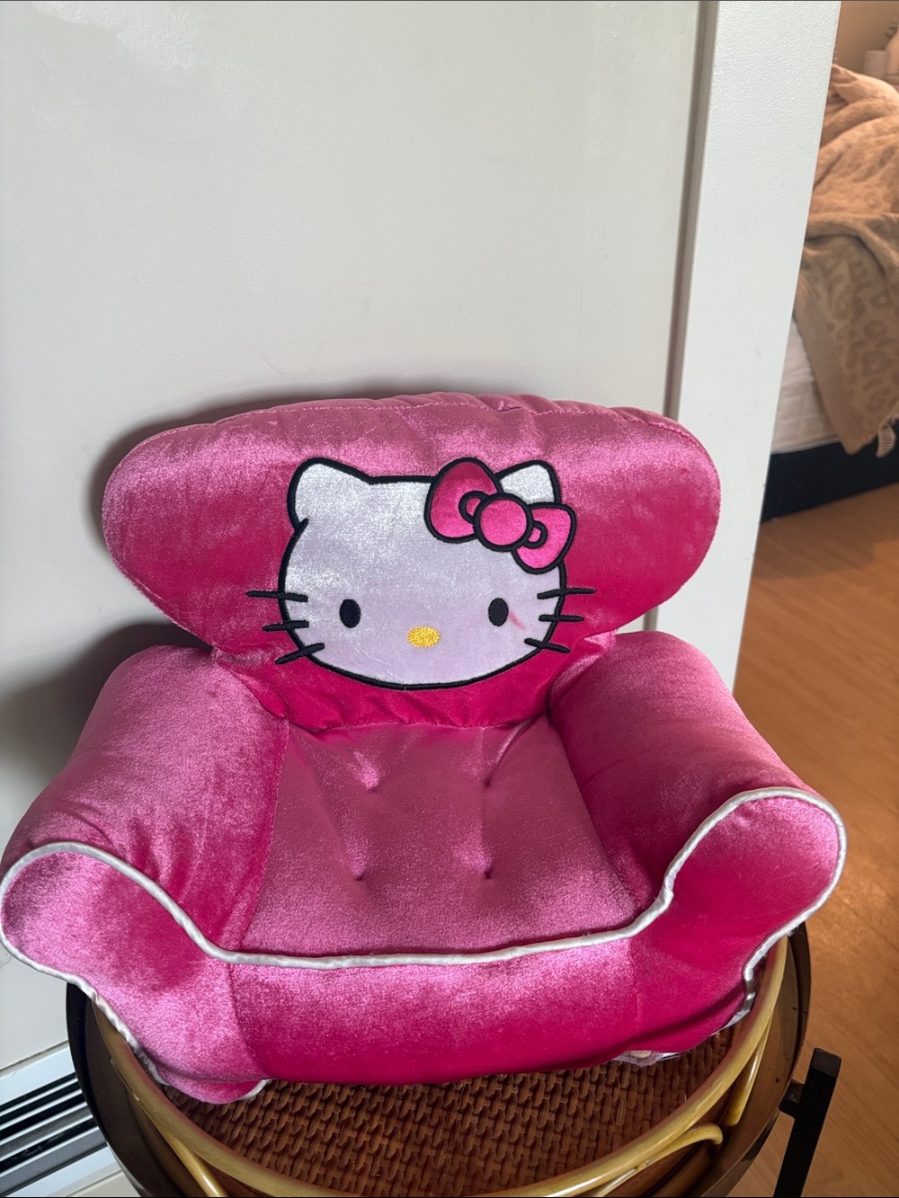 Hello Kitty Hot Pink Plush build a bear Armchair